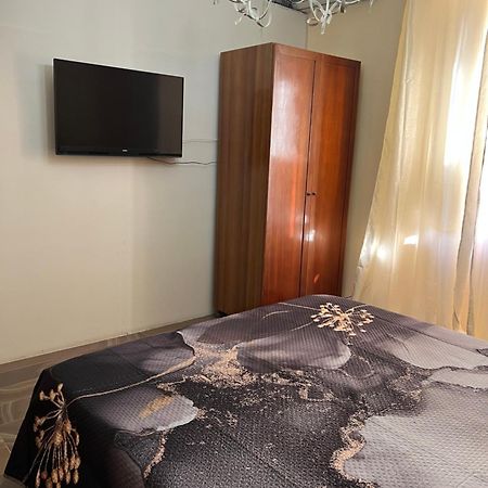 Room Station Giulia Naples Extérieur photo